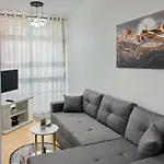 아파트 Tirana City Stay Apartments 티라나